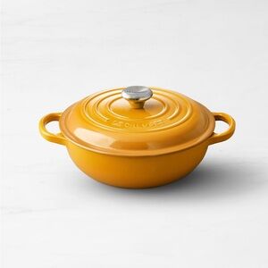 Le Creuset Cast Iron Stew Pot 2.5Qt